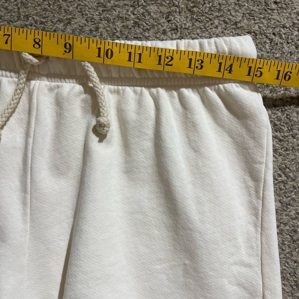 Sold - Picture 3 of 6